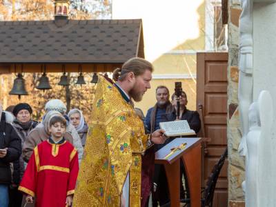 Освящение новых святынь Татианинской церкви