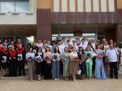  Вручение дипломов выпускникам Рыбницкого филиала