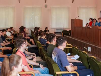 Встреча министра цифрового развития с первокурсниками