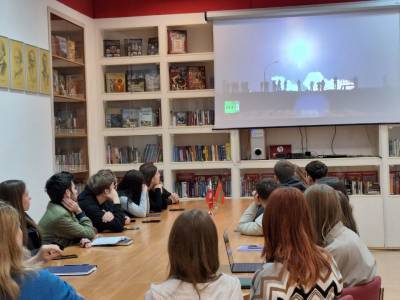 Неделю космоса открыли просмотром фильма