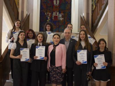 Школьники выбирают‎ ПГУ