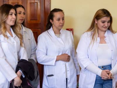 Выпускники Медицинского института получили распределение