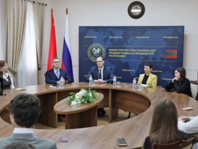 Виталий Игнатьев встретился с первокурсниками ПГУ, изучающими международные отношения